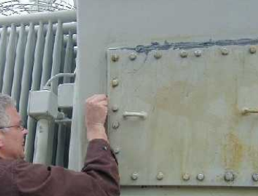 OIL LEAK REPAIR TRANSFORMER OIL LEAK TEST